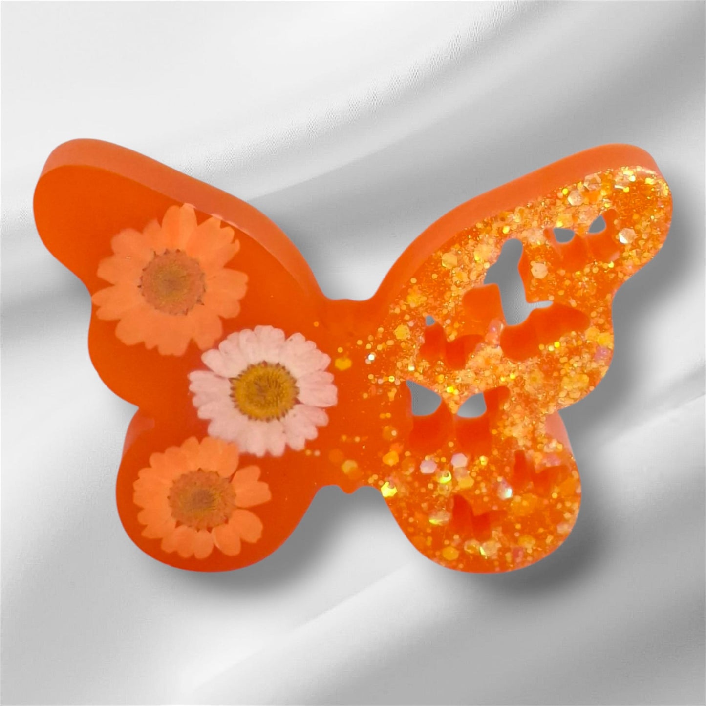 Schmetterling mit Blumen