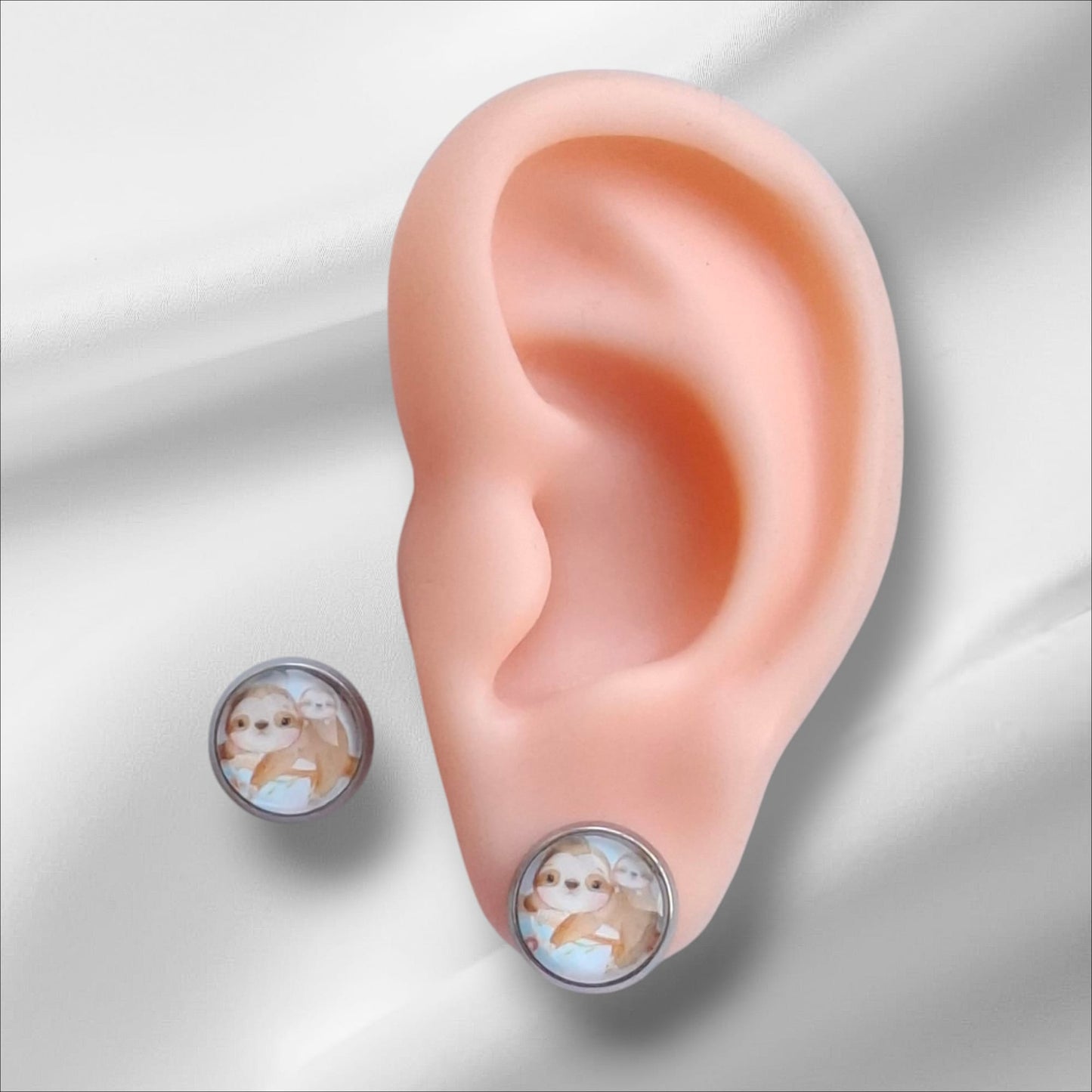 Cabochon Ohrstecker Faultier 12mm