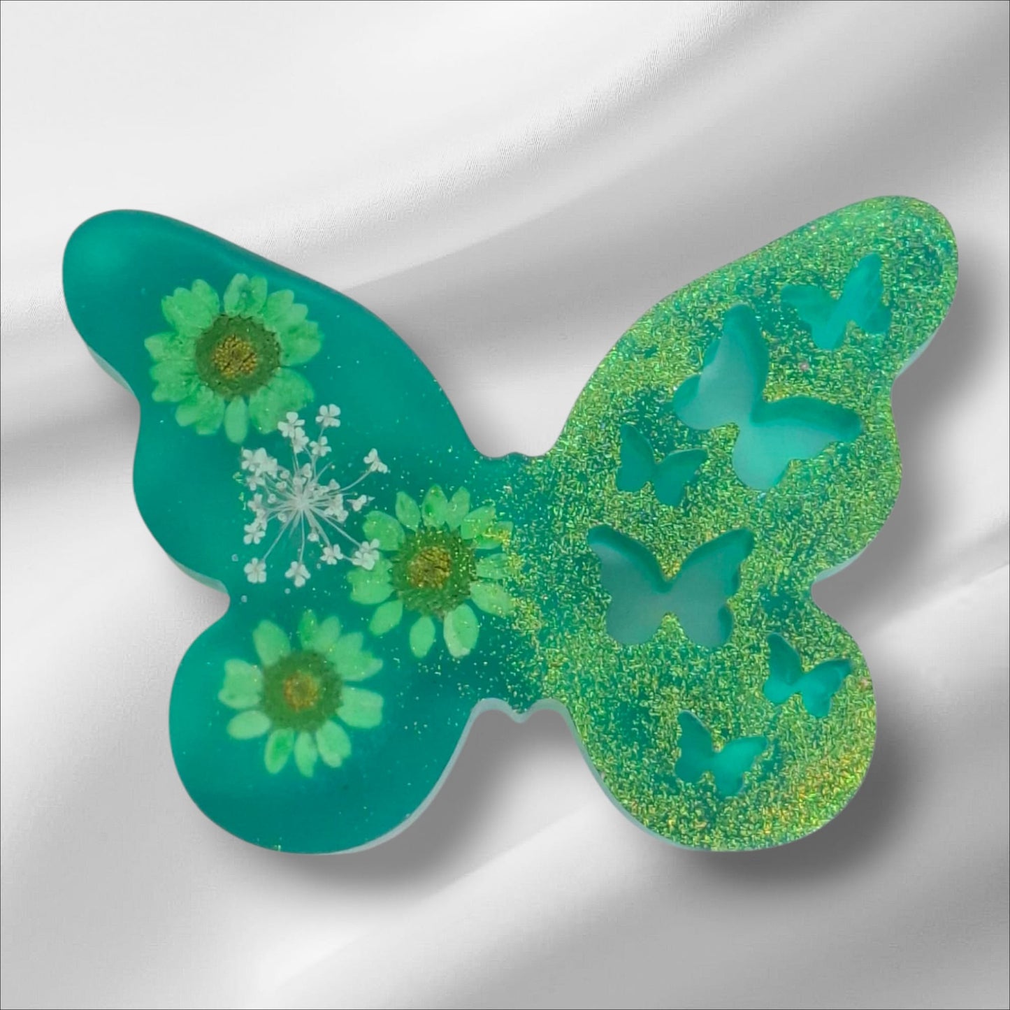 Schmetterling mit Blumen