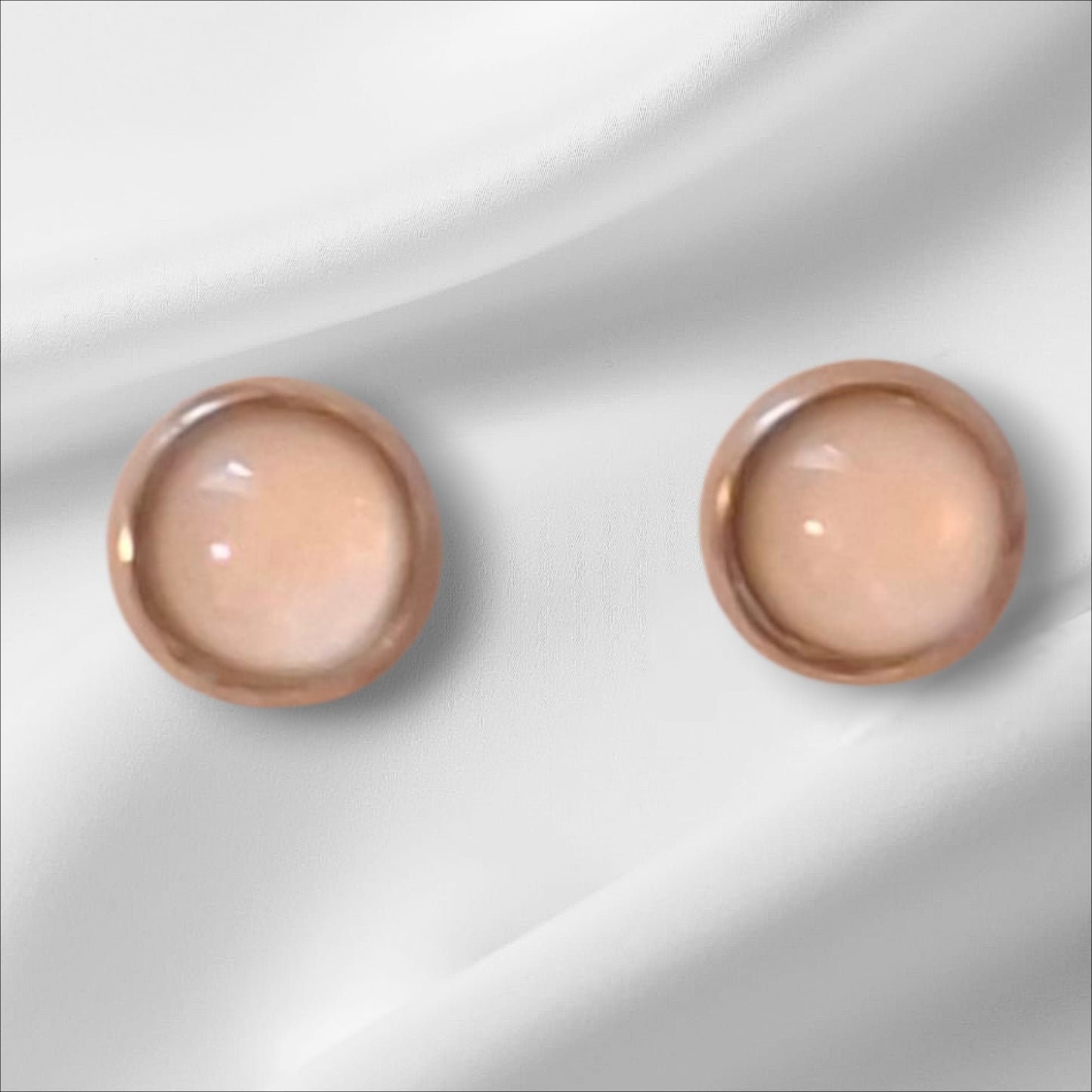 Cabochon Ohrstecker Schimmernd 8mm