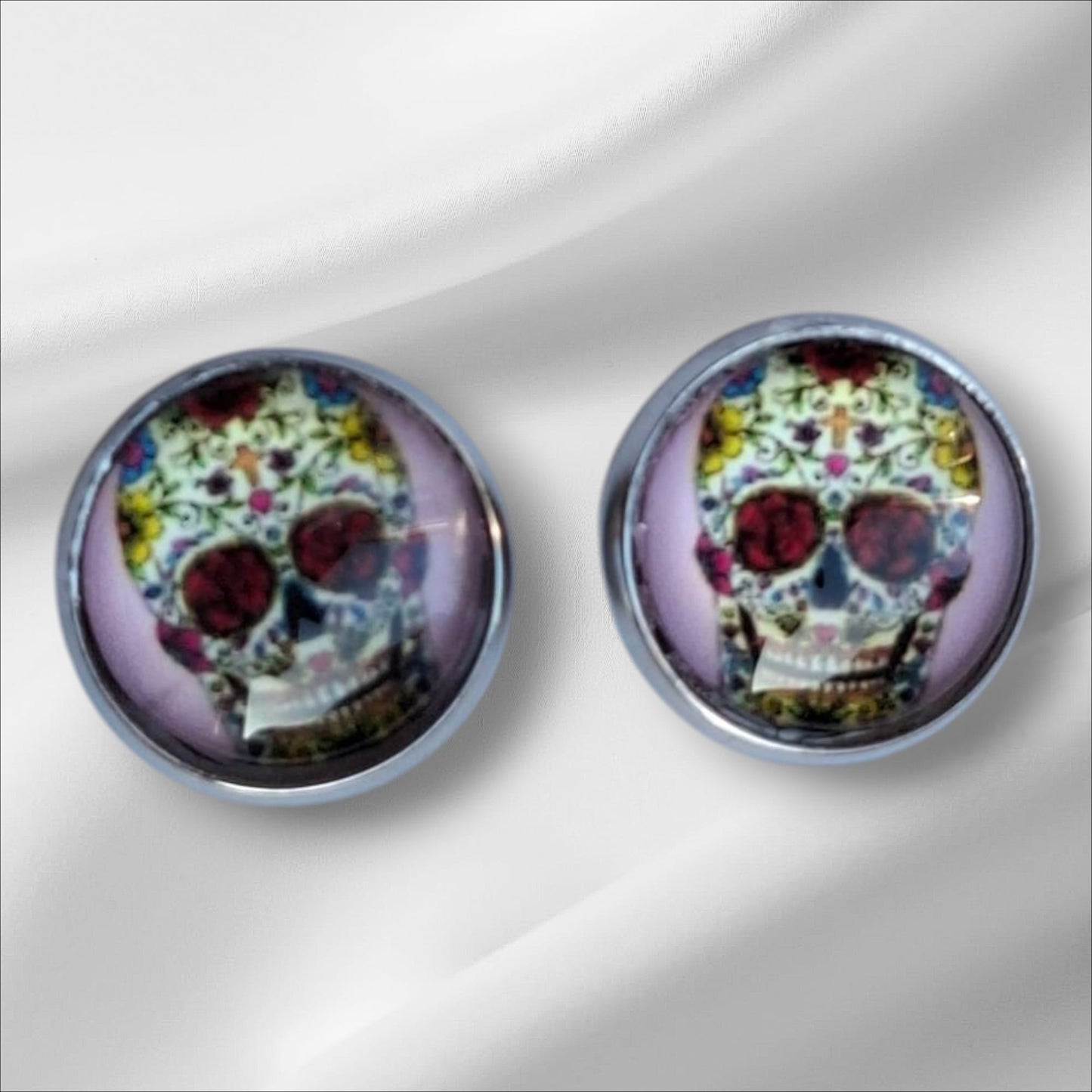 Cabochon Ohrstecker Totenkopf 12mm