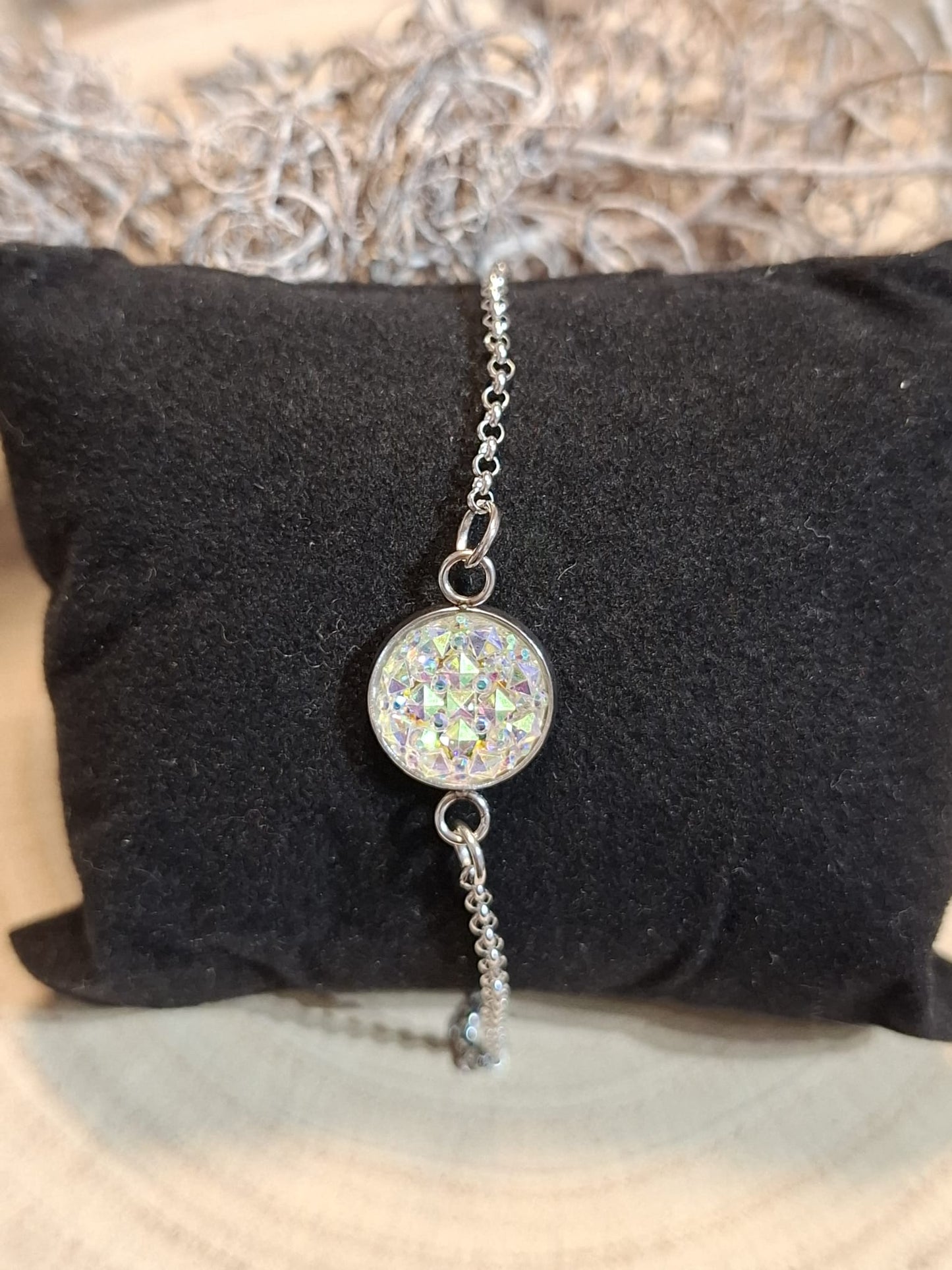 verschiedene Cabochon Armbänder und Armreifen