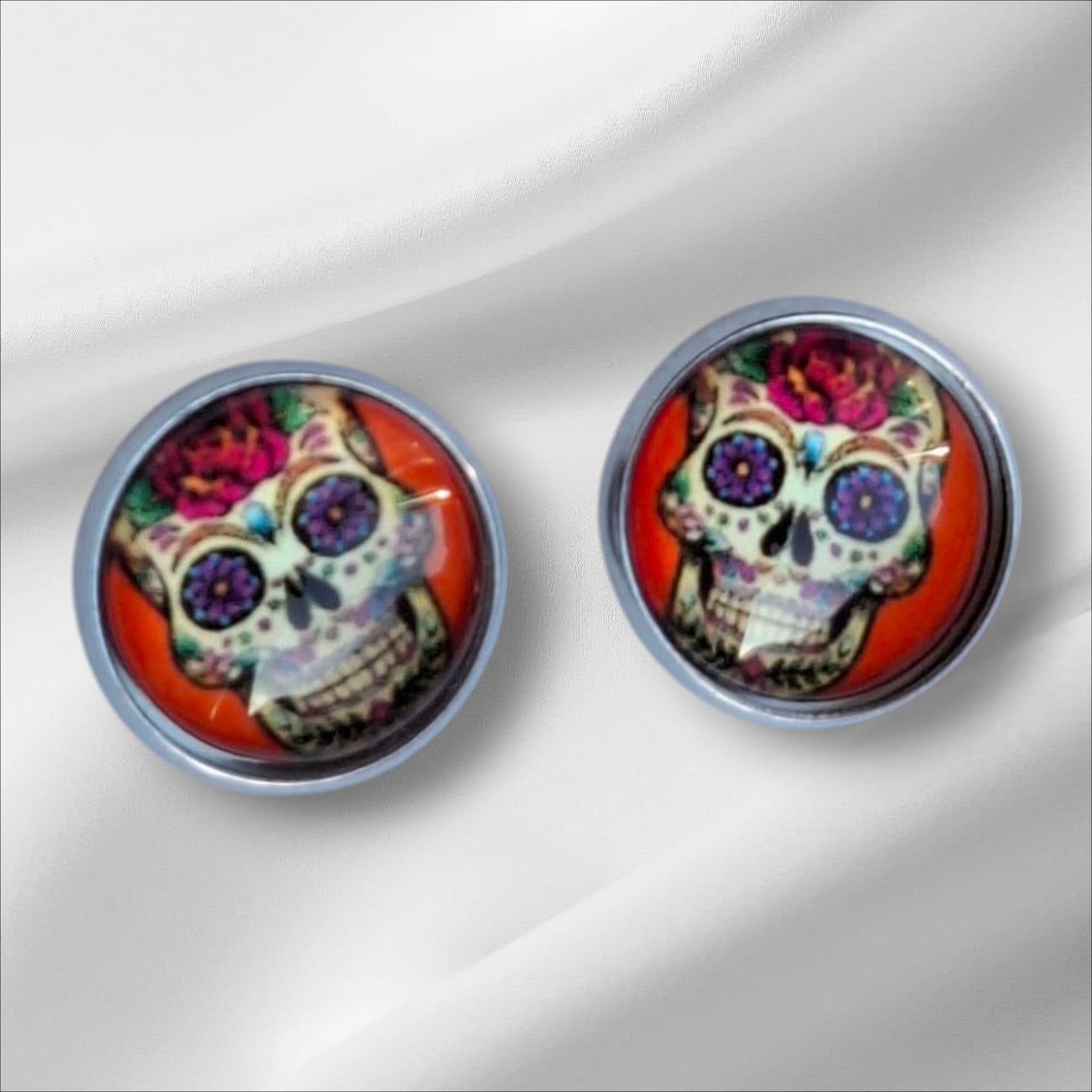 Cabochon Ohrstecker Totenkopf 12mm