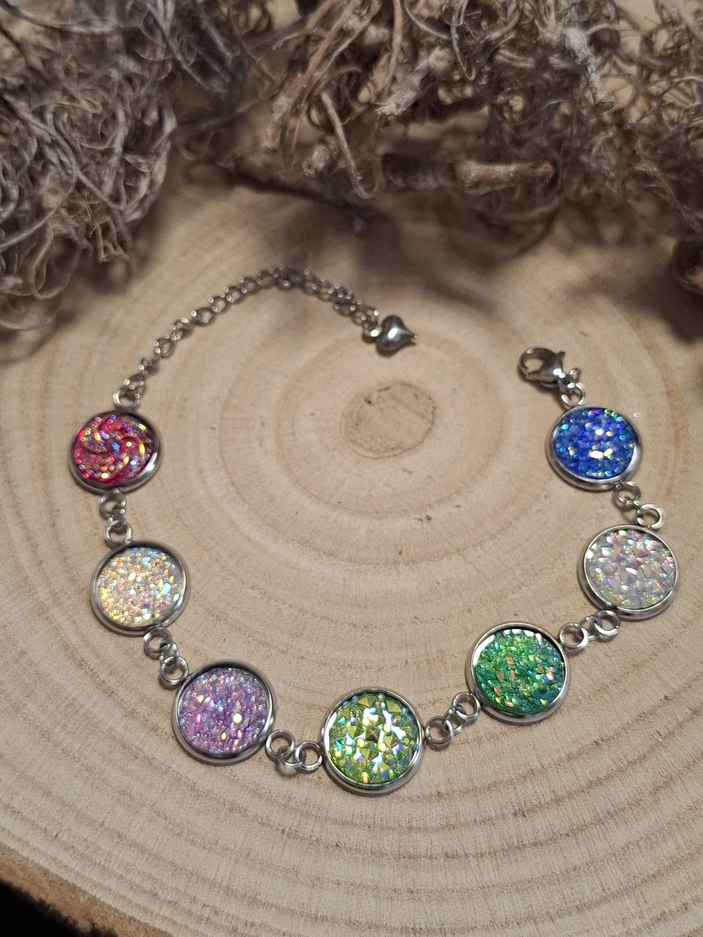 verschiedene Cabochon Armbänder und Armreifen