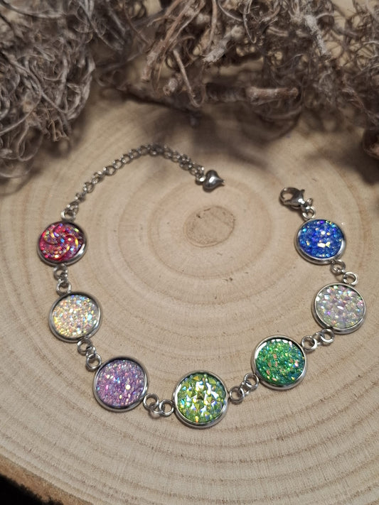 verschiedene Cabochon Armbänder und Armreifen