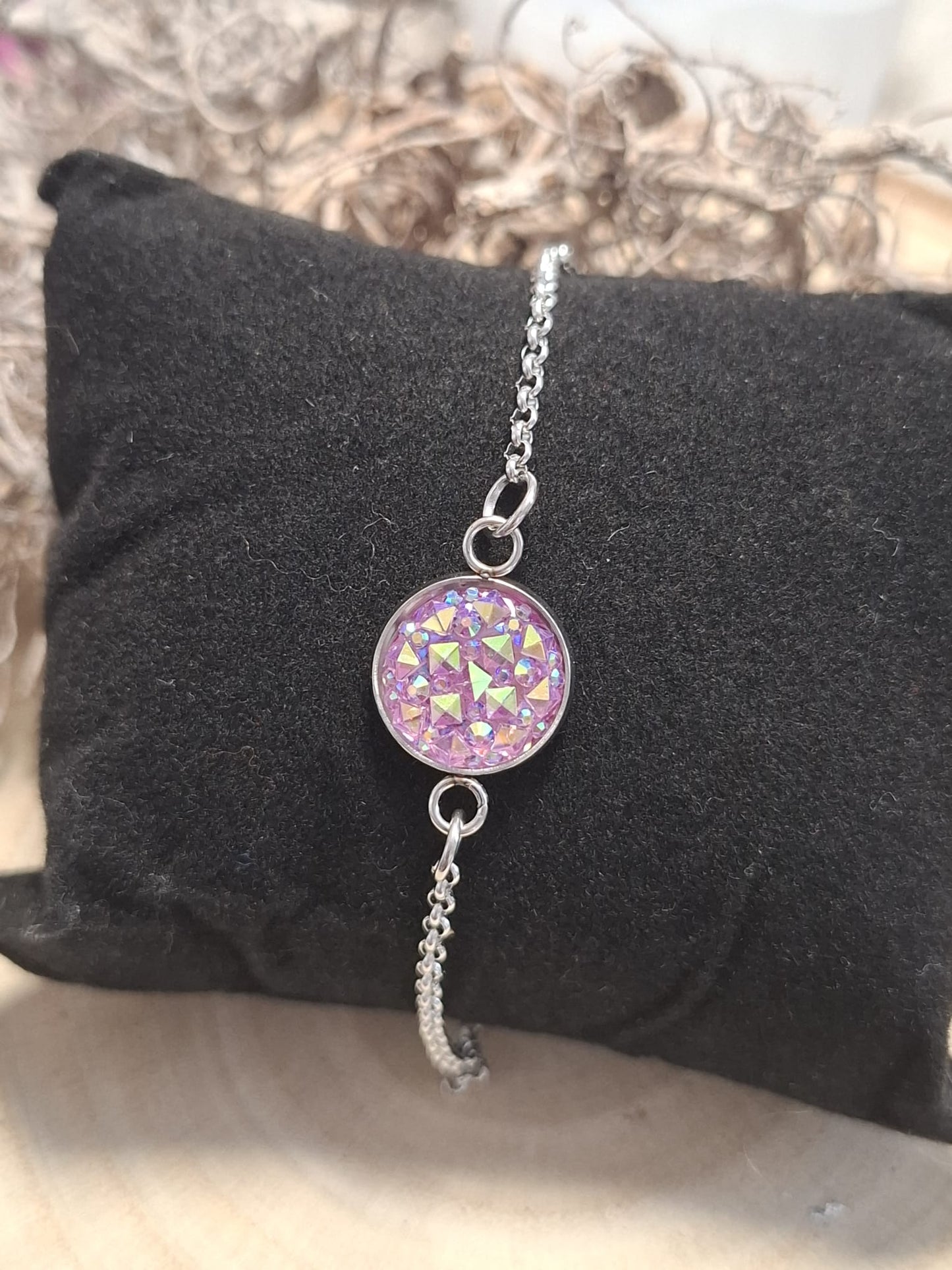 verschiedene Cabochon Armbänder und Armreifen